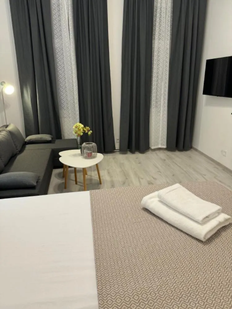 Magnet Apartment KLV