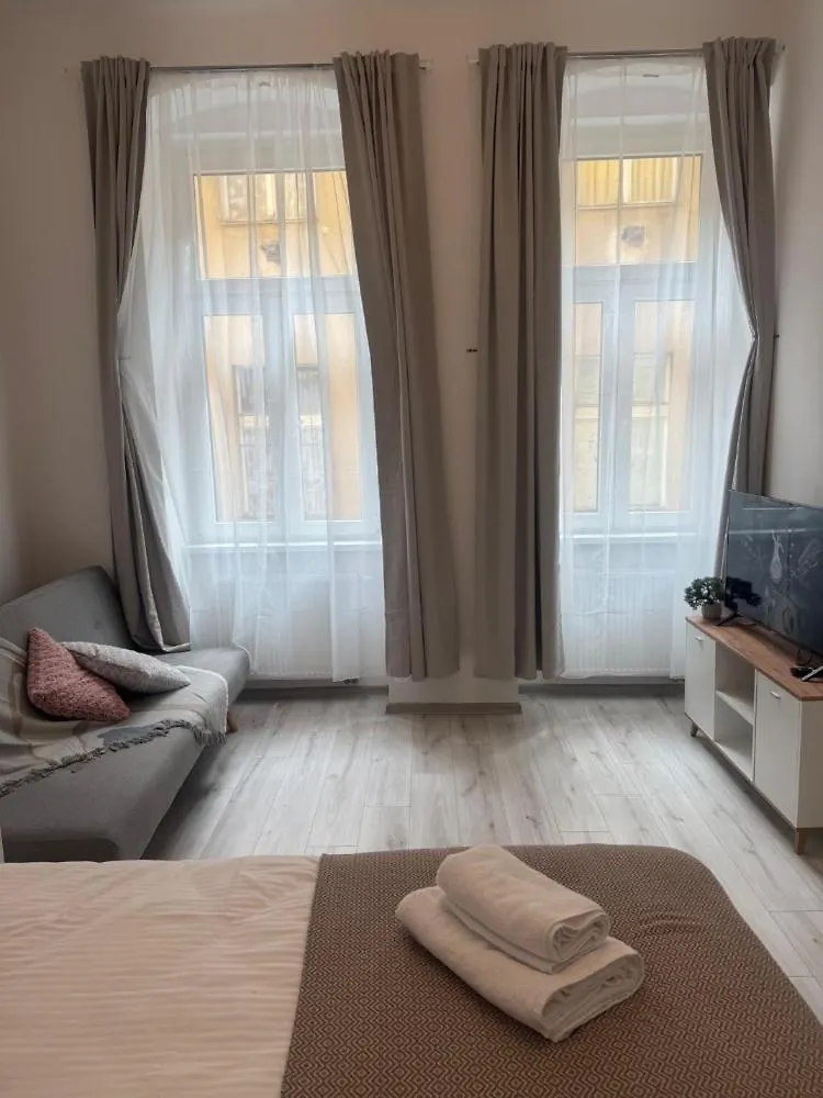 Magnet Apartment KLV